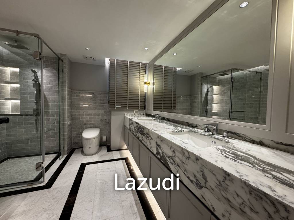 Private Condo Low Rise near BTS Phormphong