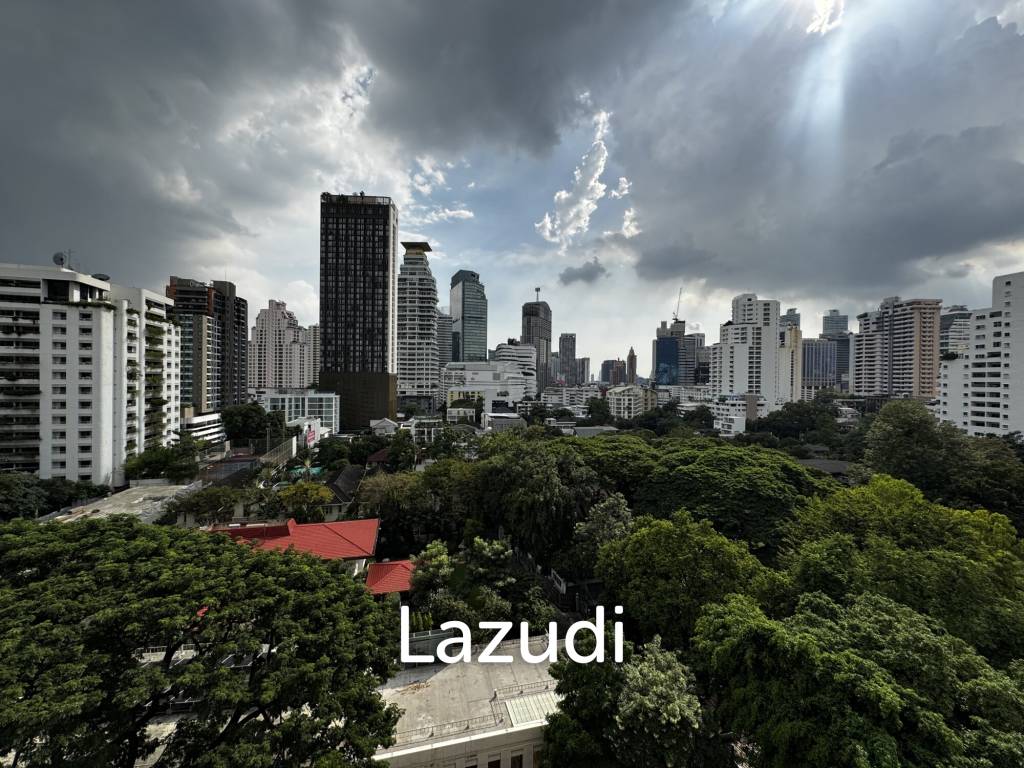 Private Condo Low Rise near BTS Phormphong