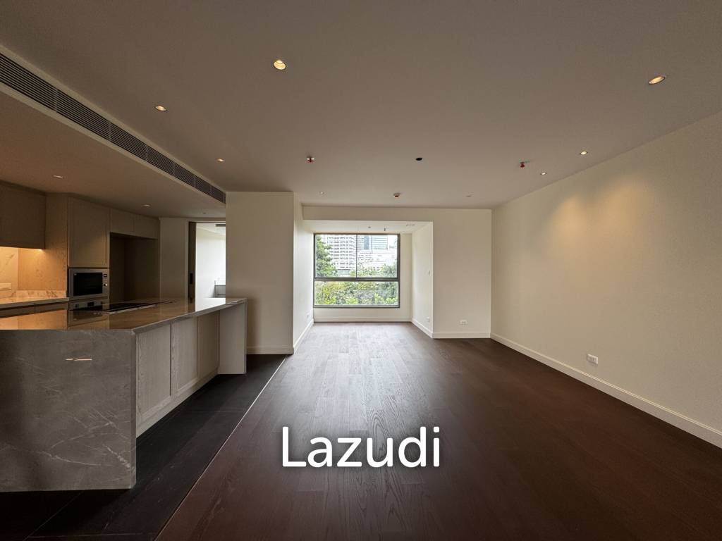 Private Condo Low Rise near BTS Phormphong