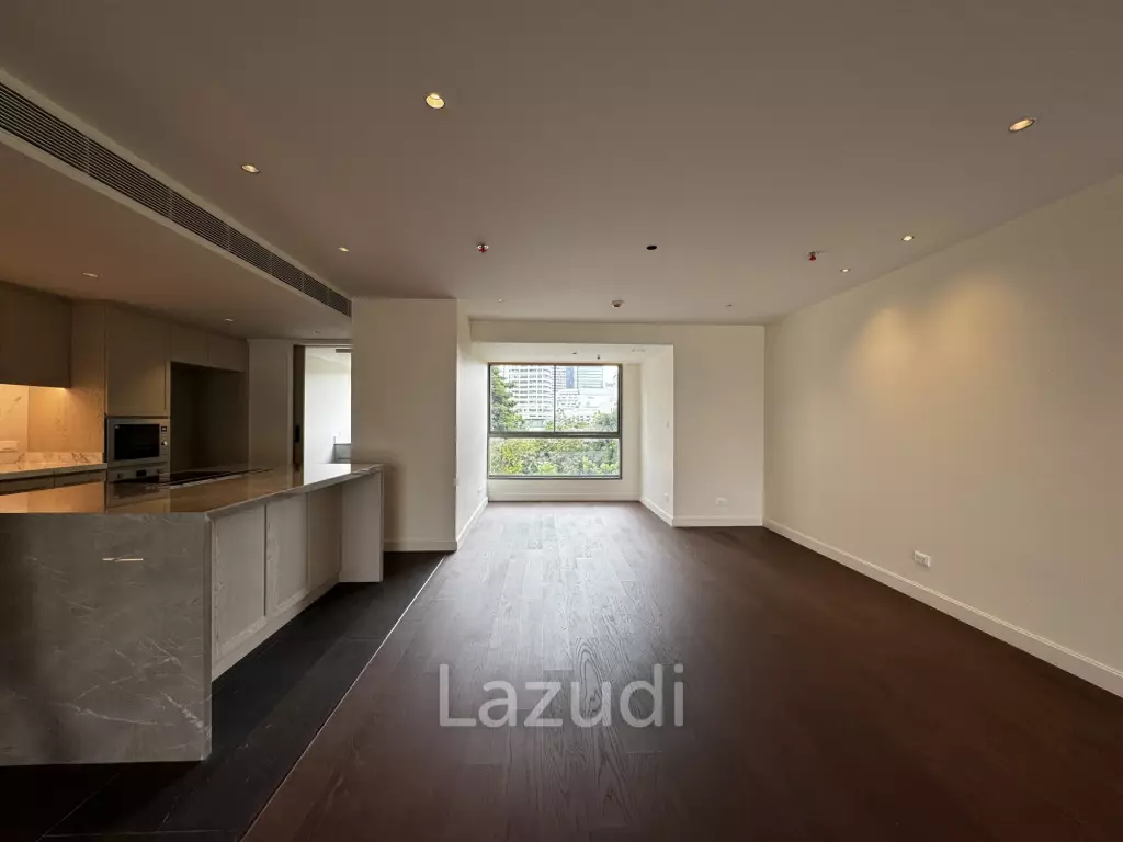 Private Condo Low Rise near BTS Phormphong