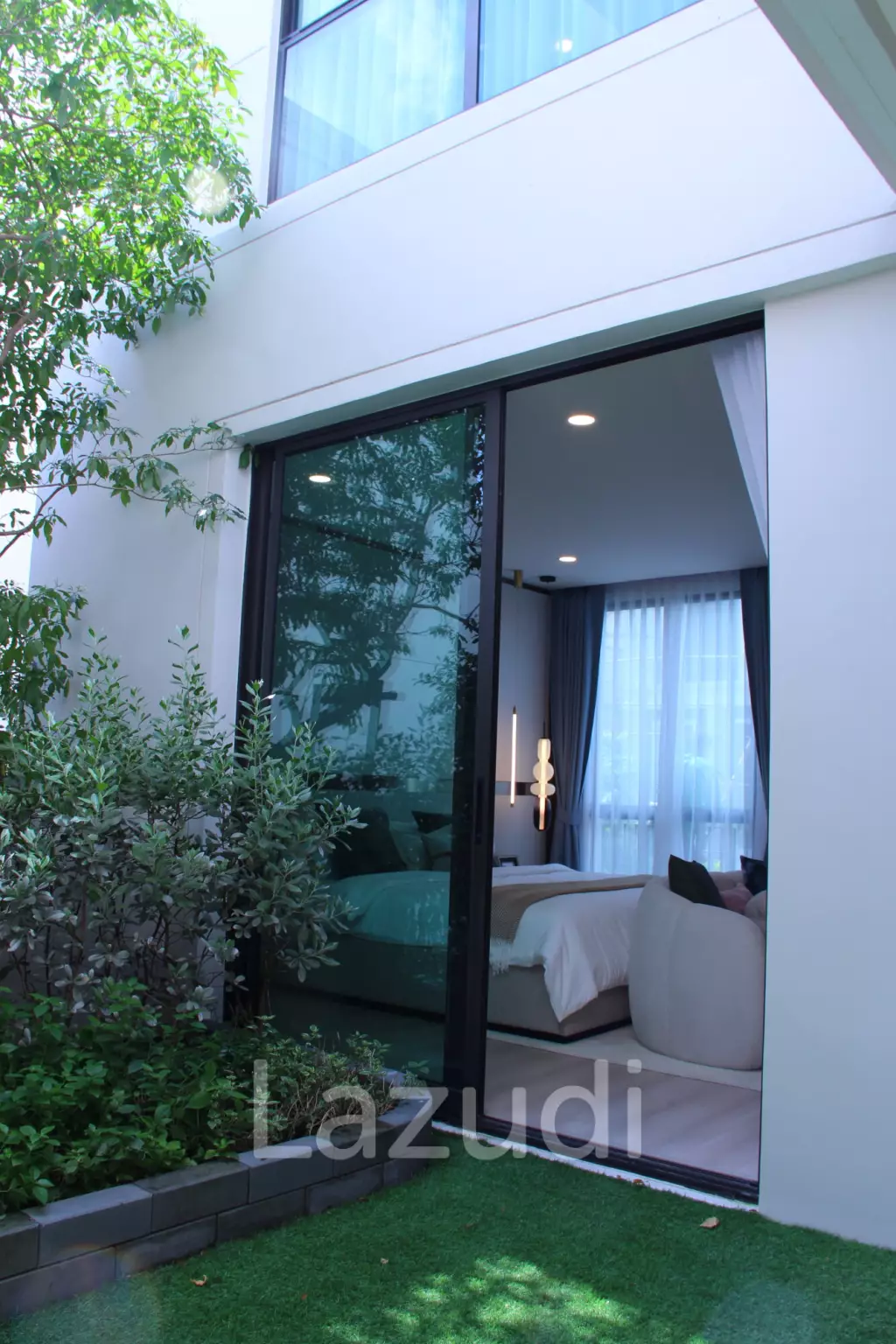 Exclusive Luxury Detached Houses MRT Suan Luang