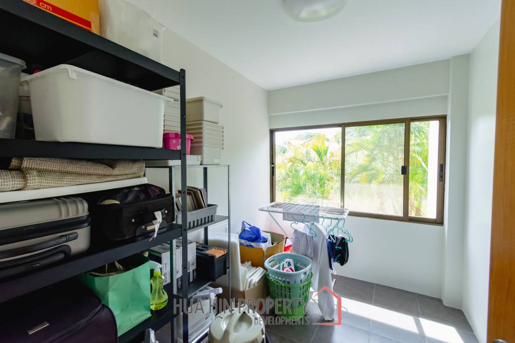 SINGLE HOUSE AT PALM HILLS GOLF COURSE : 3 bed direct view golf fairway