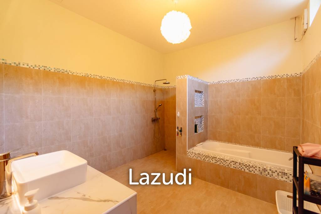 SINGLE HOUSE AT PALM HILLS GOLF COURSE : 3 bed direct view golf fairway