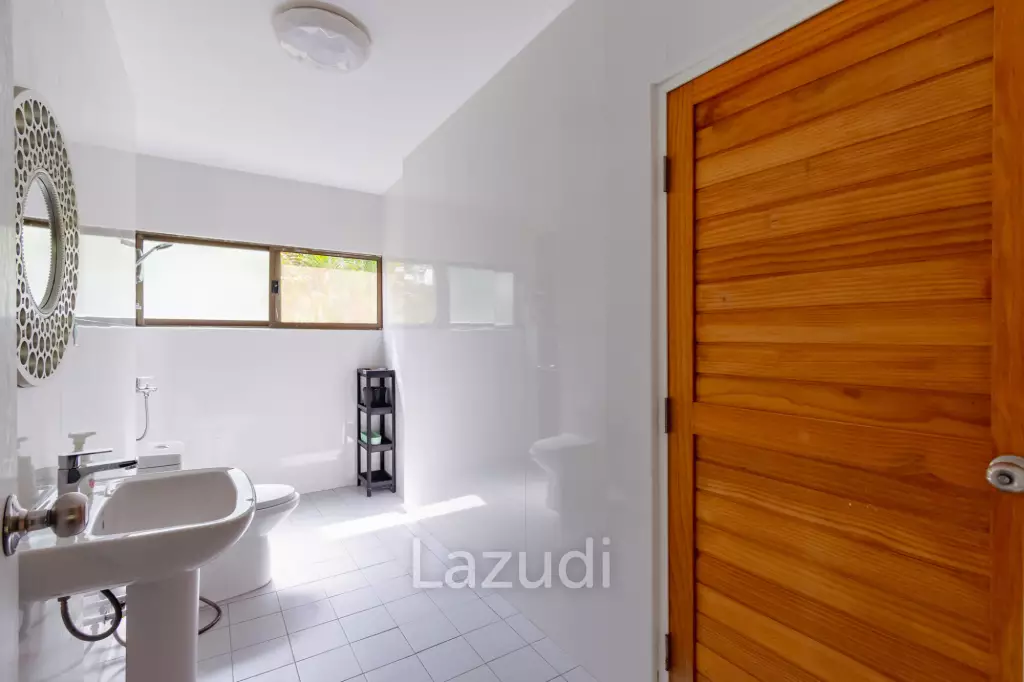 SINGLE HOUSE AT PALM HILLS GOLF COURSE : 3 bed direct view golf fairway