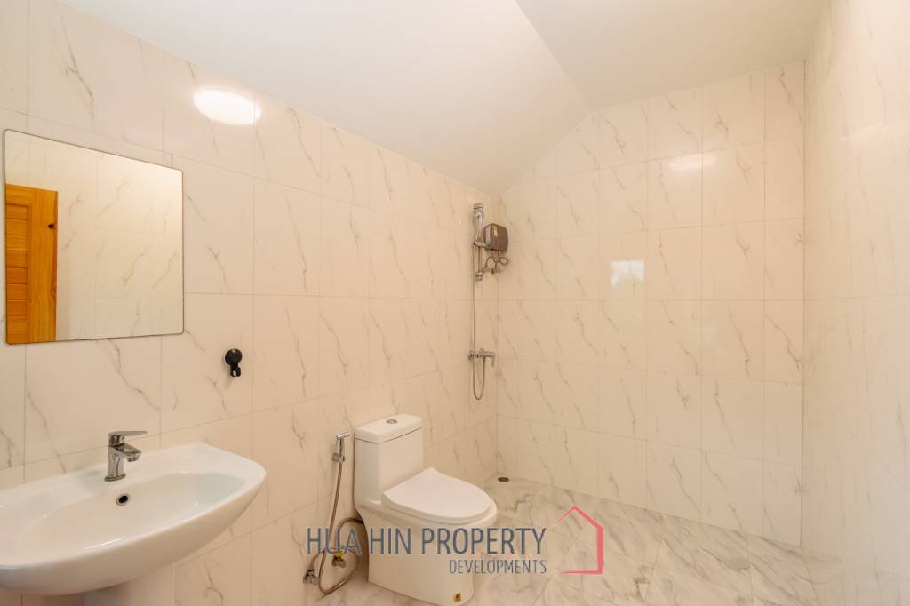 SINGLE HOUSE AT PALM HILLS GOLF COURSE : 3 bed direct view golf fairway