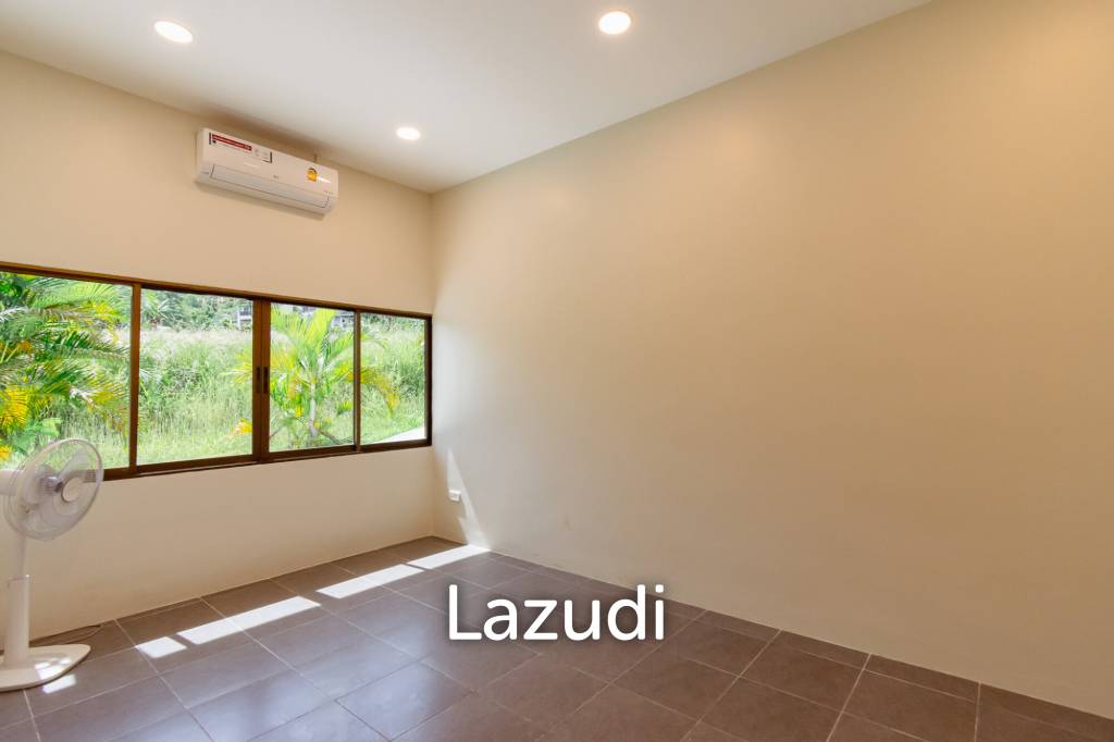 SINGLE HOUSE AT PALM HILLS GOLF COURSE : 3 bed direct view golf fairway