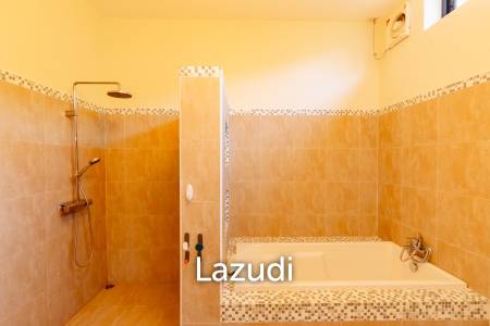 SINGLE HOUSE AT PALM HILLS GOLF COURSE : 3 bed direct view golf fairway