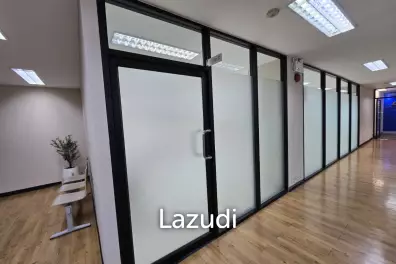 Spacious Office in Ocean Tower 2 Bangkok