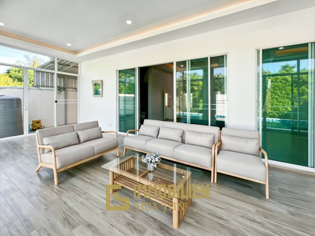 Zur Miete - Moderne Pool Villa in Wang Phong