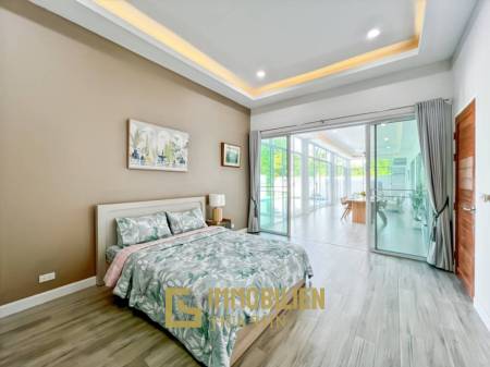 Zur Miete - Moderne Pool Villa in Wang Phong