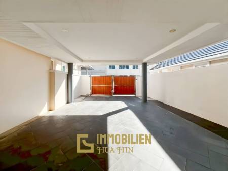 Zur Miete - Moderne Pool Villa in Wang Phong