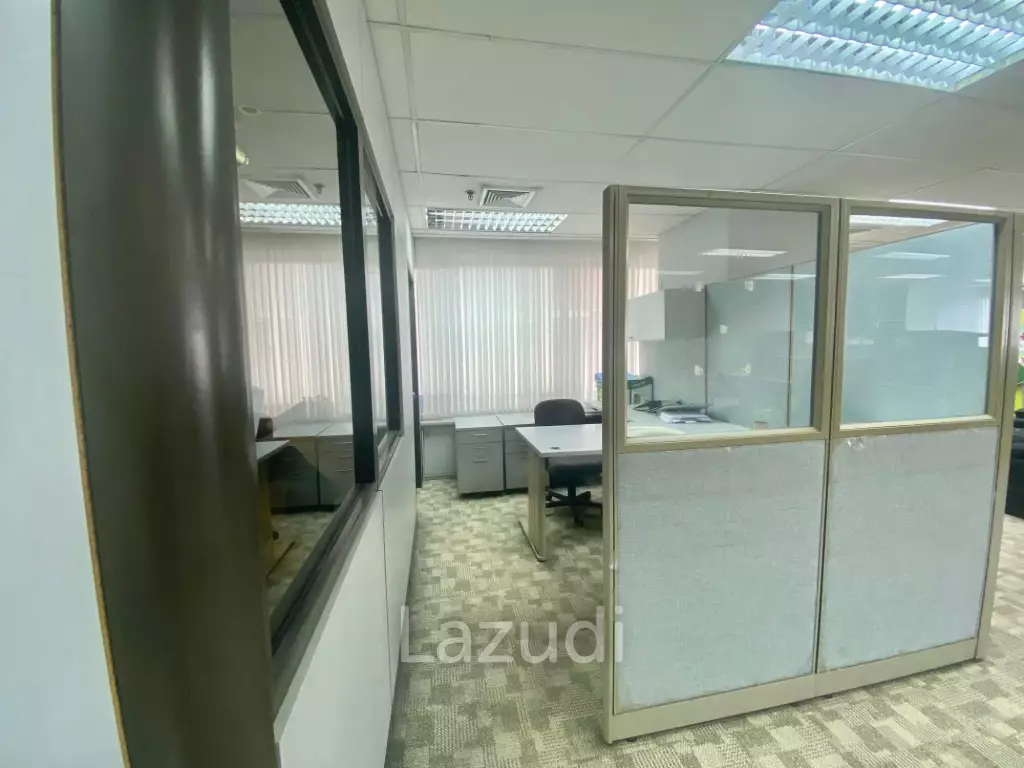 Fully Furnished Office in Ocean Tower 2 Bangkok