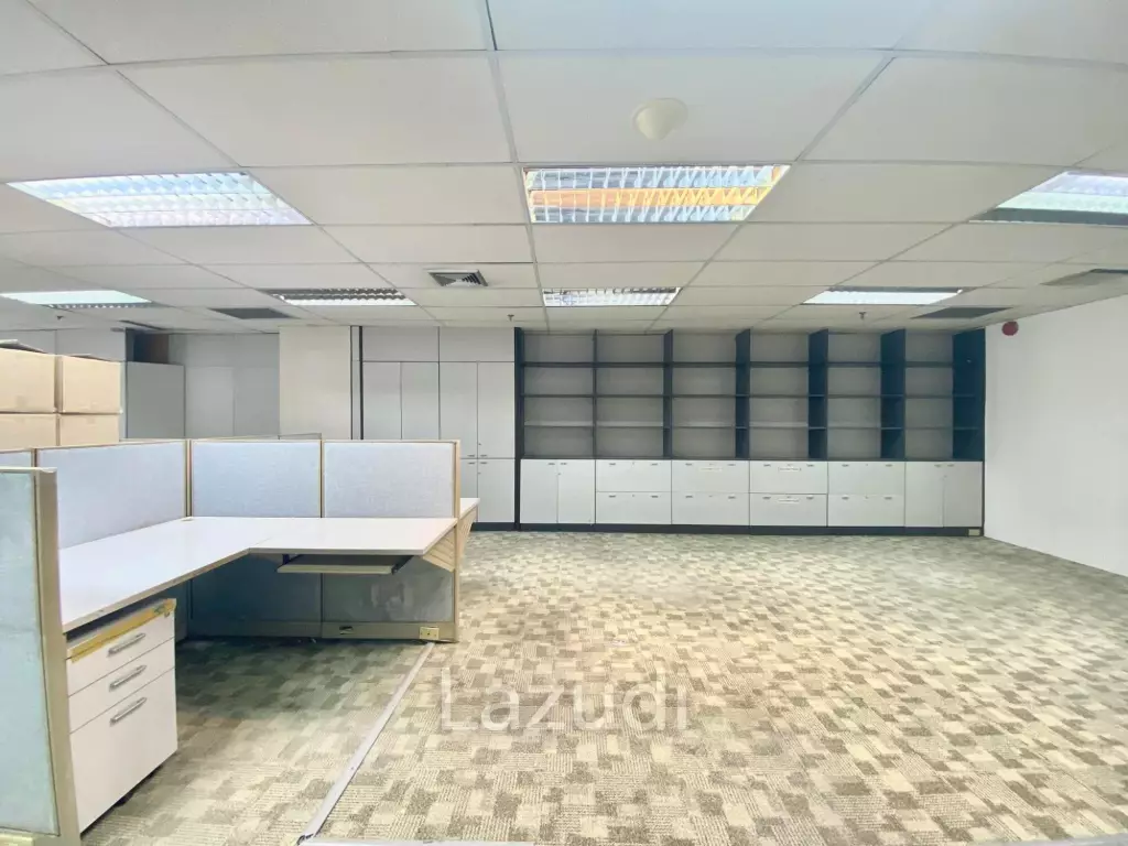 Fully Furnished Office in Ocean Tower 2 Bangkok