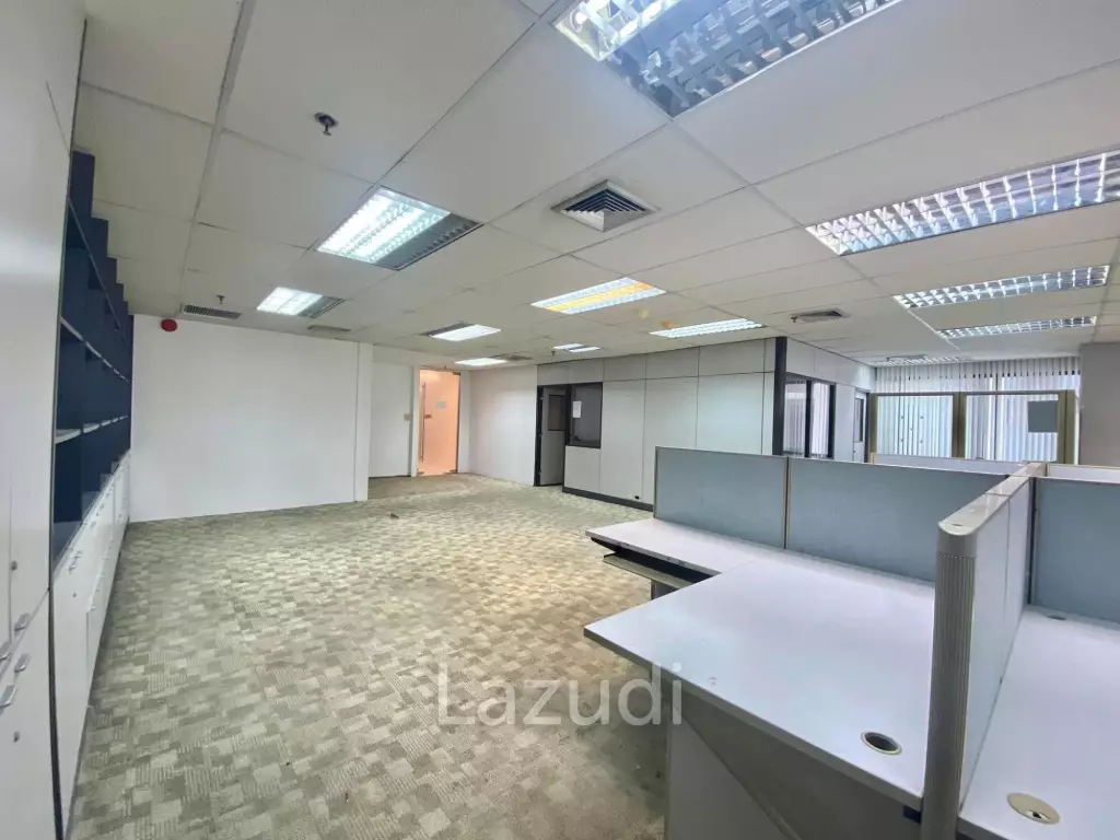 Fully Furnished Office in Ocean Tower 2 Bangkok