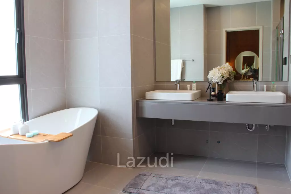 Luxury House Srinakarin MRT Suan Luang 3 Storeys