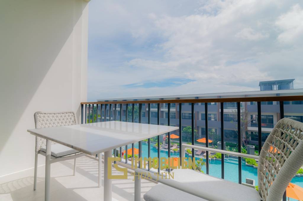 Brandneue Eigentumswohnung direkt neben dem Palm Hills Golfplatz