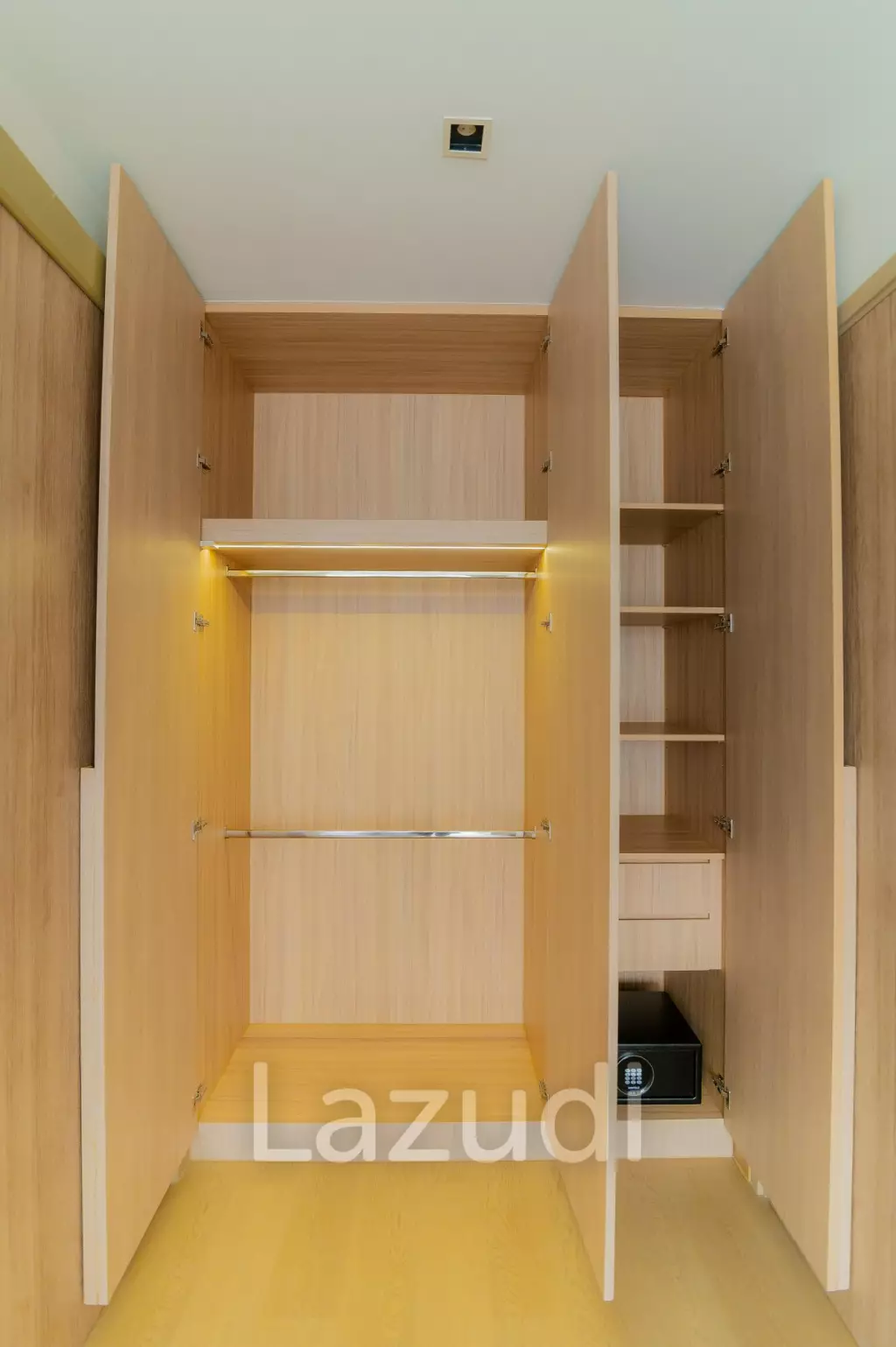 Luxury Condo right next to Plam Hills Golf