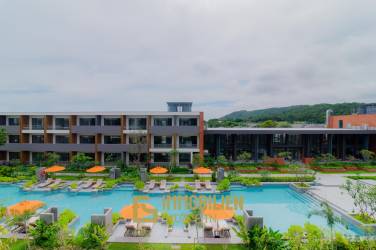 Brandneue Eigentumswohnung direkt neben dem Palm Hills Golfplatz