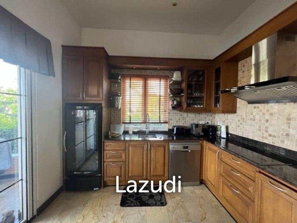 800 Sqm 4 Bed 3 Bath Villa For Sale