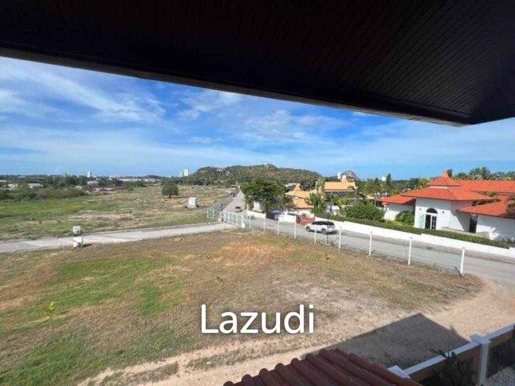 800 Sqm 4 Bed 3 Bath Villa For Sale