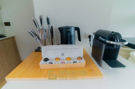 Moderne 1-Schlafzimmer-Eigentumswohnung im Sunshine Prestige, gegenüber dem Palm Hills Golfplatz