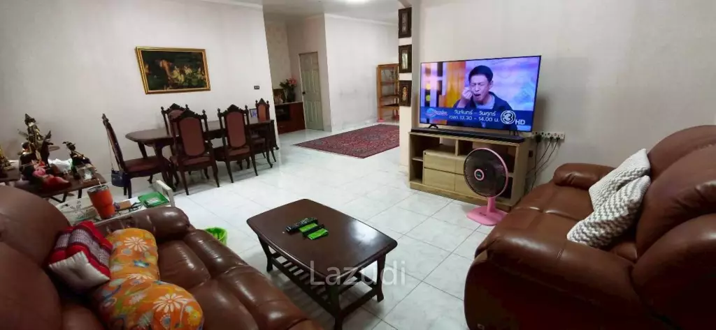 2 Bedrooms 2 Bathrooms 150 SQ.M. Baan Koon Suk 1