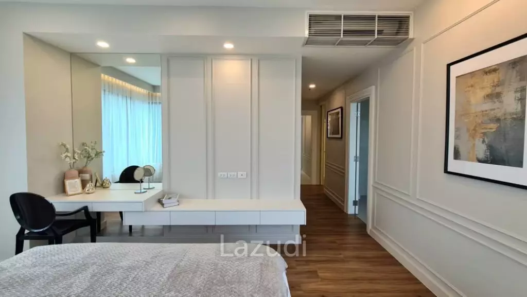 2 Bed 3 Bath 108 SQ.M The Emporio Place