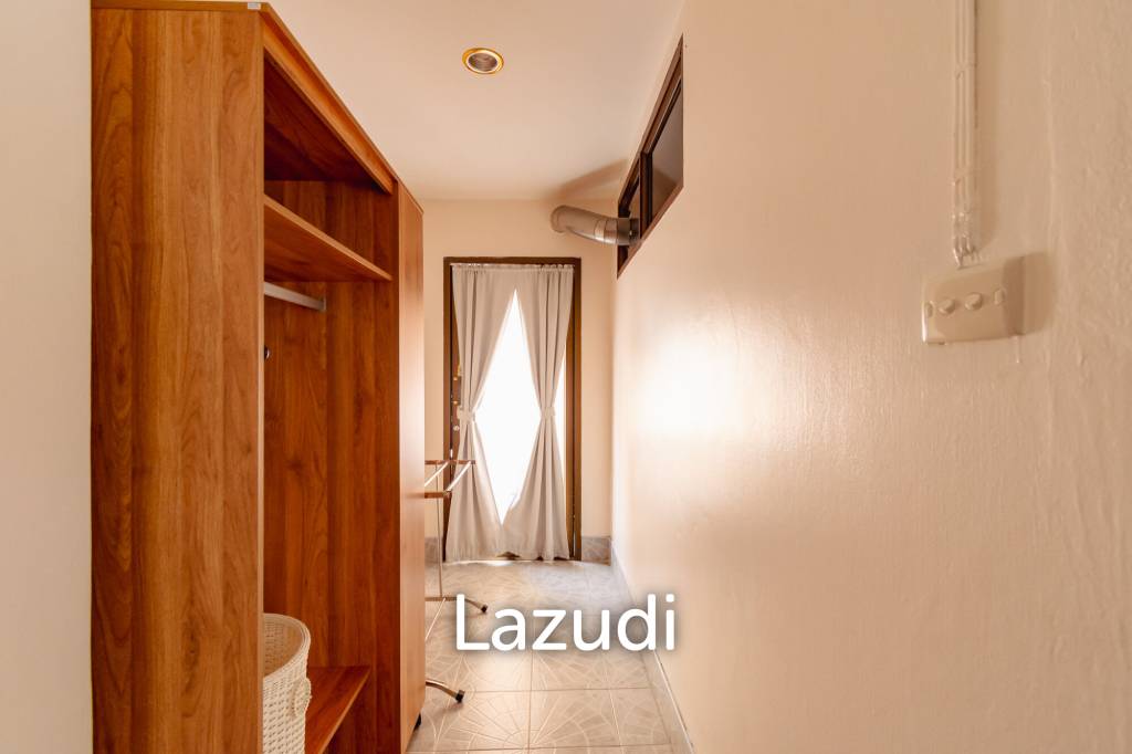 16 Rooms Hotel nearby the beach and town for Sale