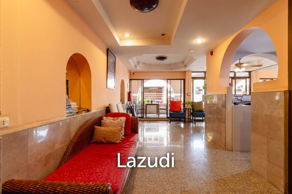 16 Rooms Hotel nearby the beach and town for Sale