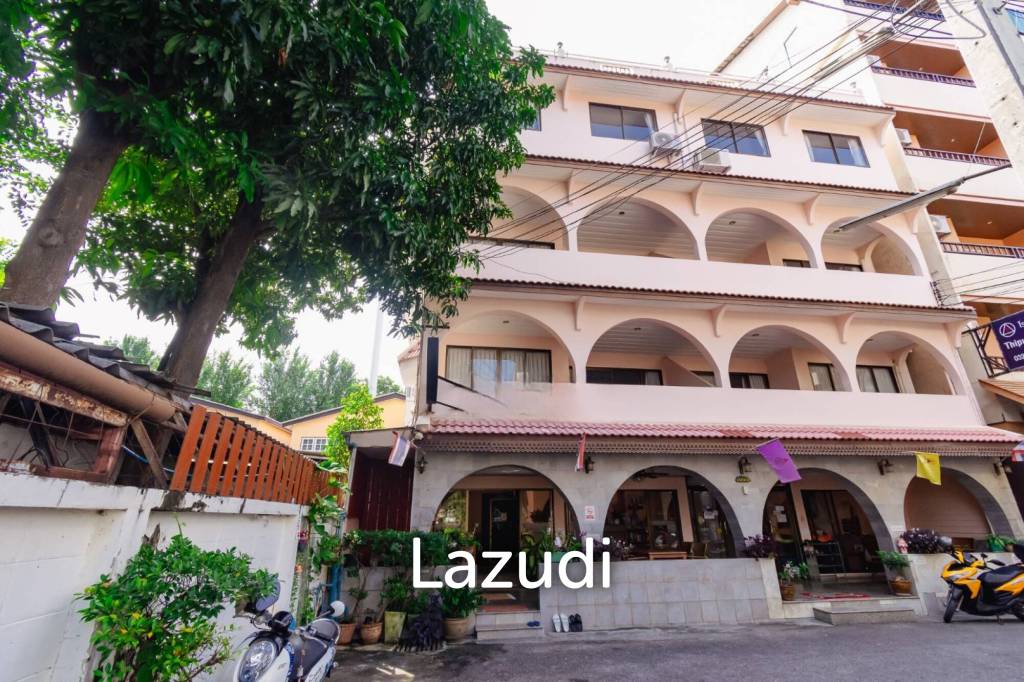 16 Rooms Hotel nearby the beach and town for Sale