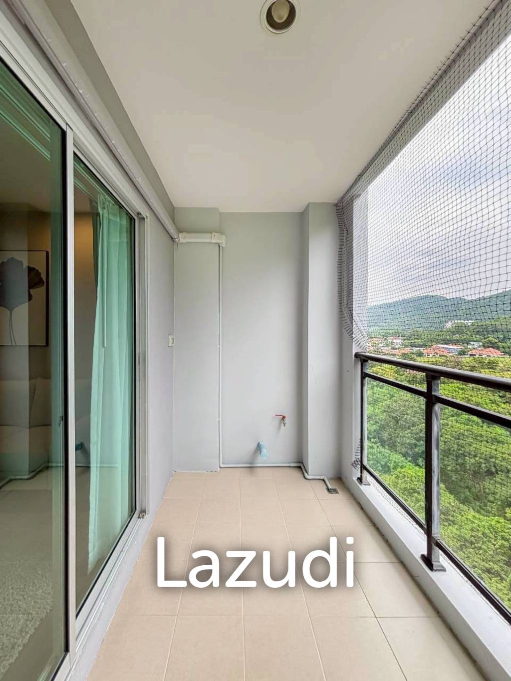 Modern 1-Bedroom Condo in Hua Hin City with Mountain Views