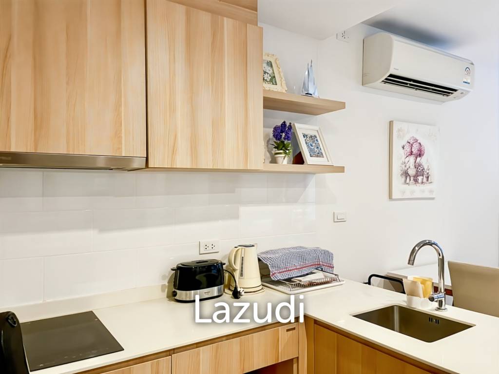 Pool Access 1-Bedroom Condo in Baan SanKraam
