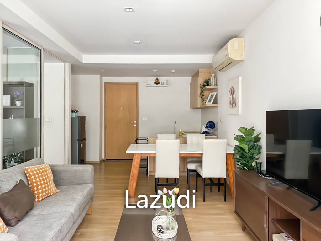 Pool Access 1-Bedroom Condo in Baan SanKraam
