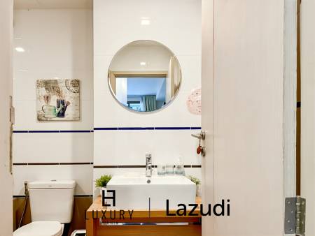 Pool Access 1-Bedroom Condo in Baan SanKraam