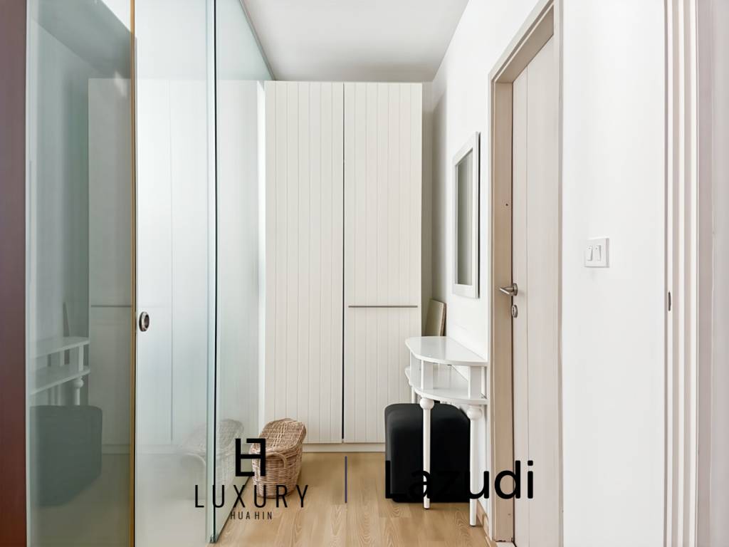 Pool Access 1-Bedroom Condo in Baan SanKraam