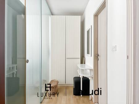 Pool Access 1-Bedroom Condo in Baan SanKraam