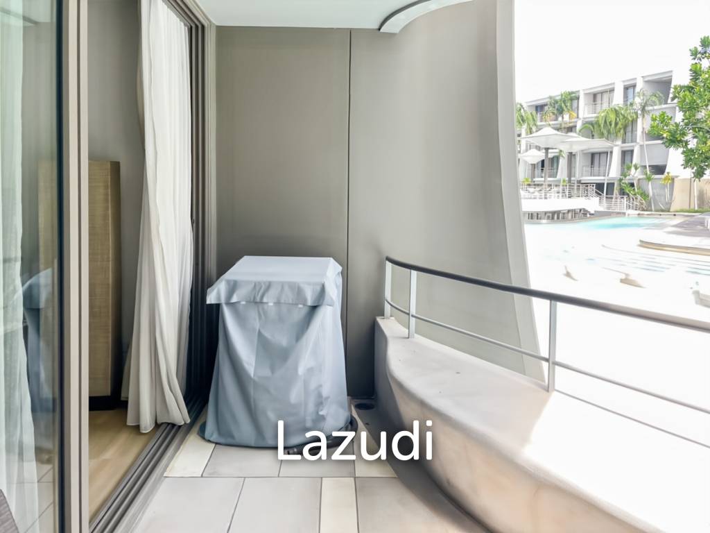 Pool Access 1-Bedroom Condo in Baan SanKraam