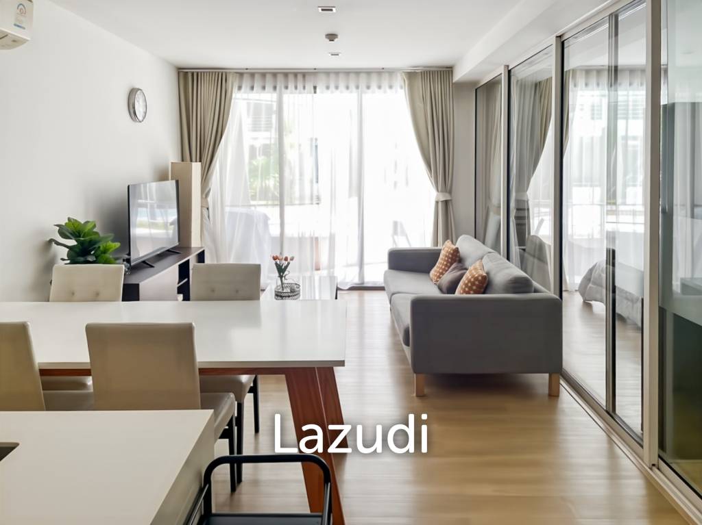 Pool Access 1-Bedroom Condo in Baan SanKraam