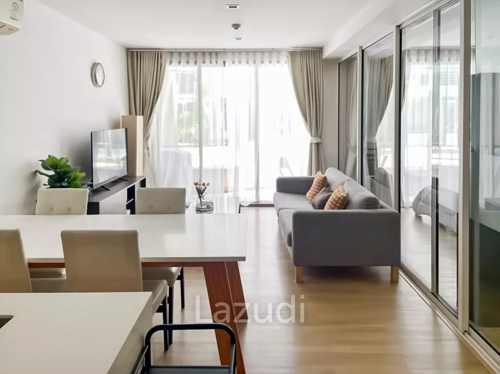 Pool Access 1-Bedroom Condo in Baan SanKraam