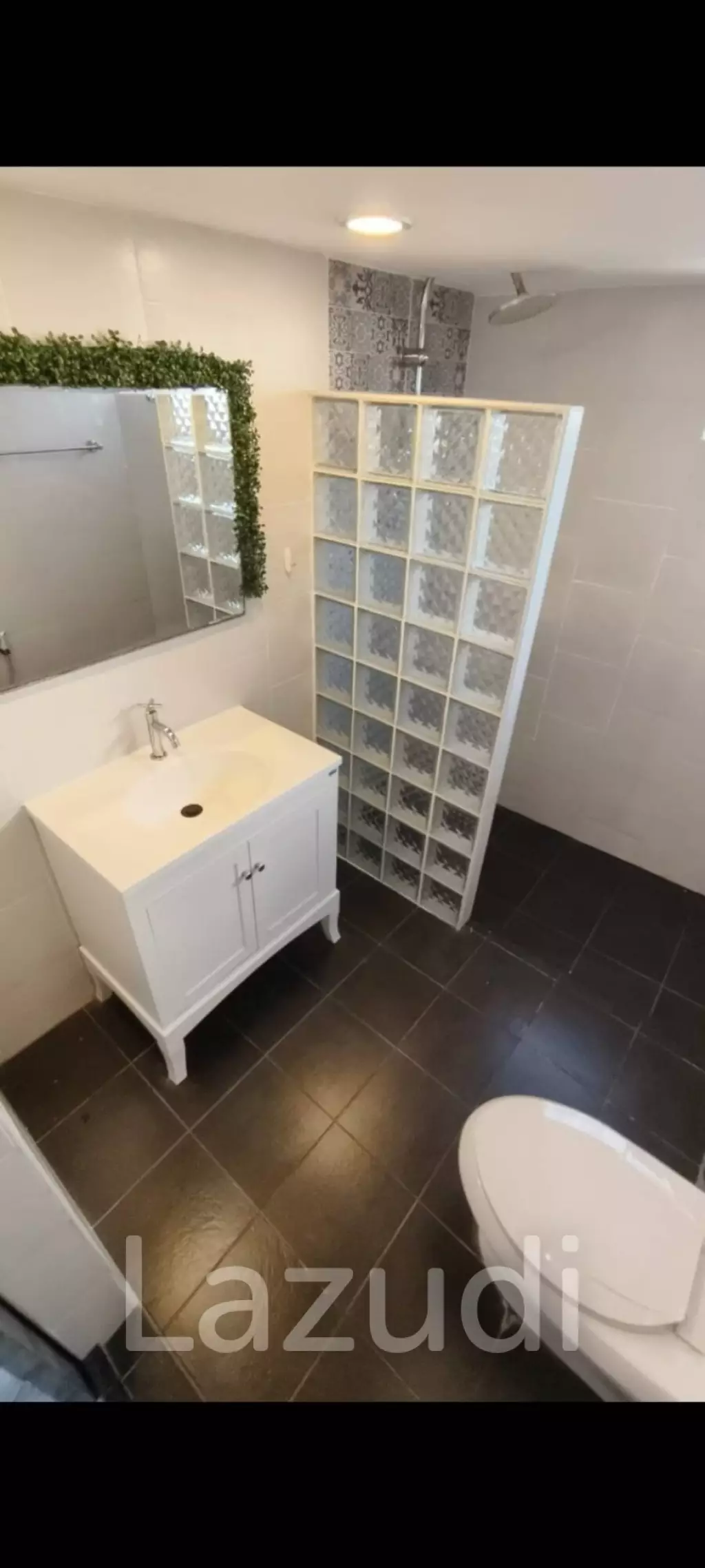 2 Bed 2 Bath 75 SQ.M Beverly Tower Condo