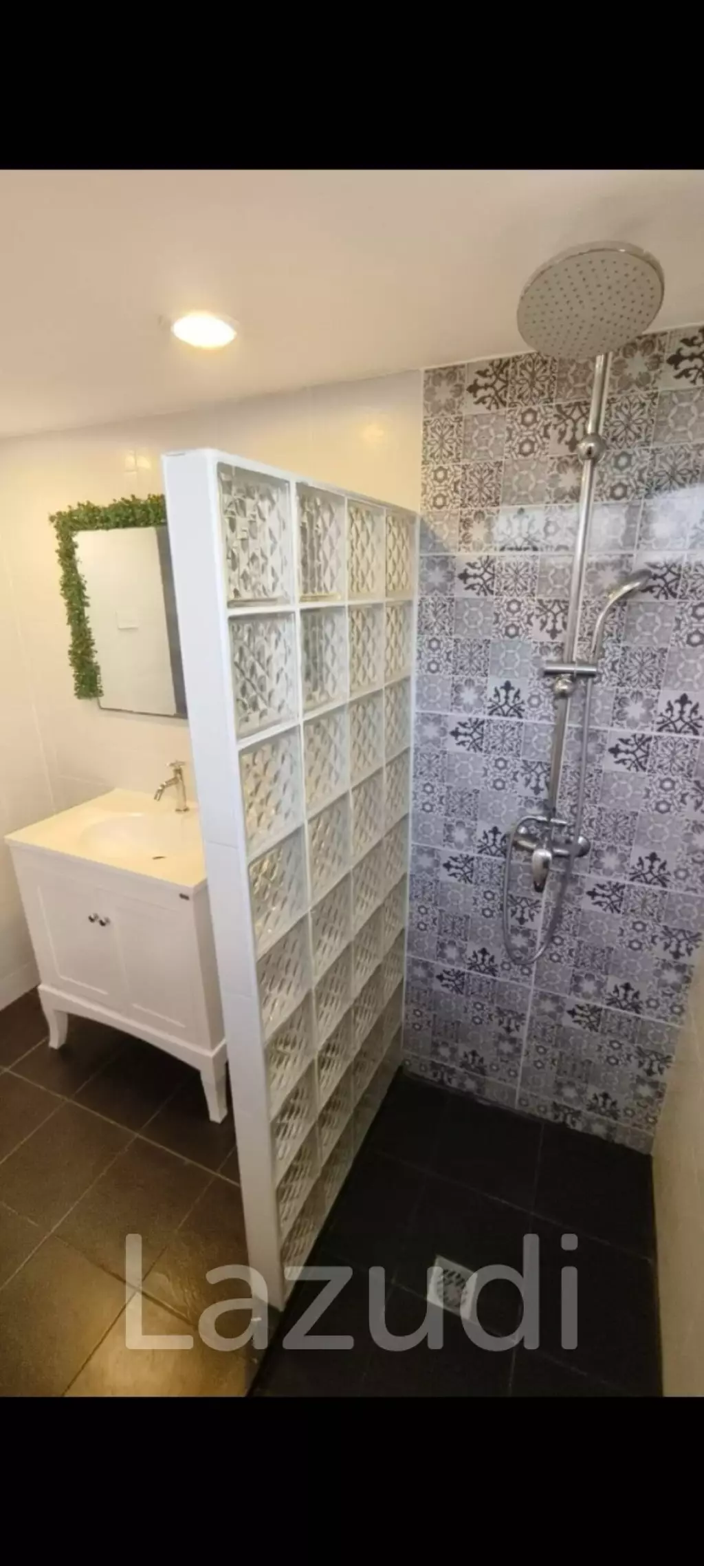 2 Bed 2 Bath 75 SQ.M Beverly Tower Condo