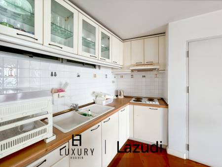 Baan Kinnon Hua Hin : The Ultra-Exclusive 18th Floor Beachfront 4 Bedroom Condo