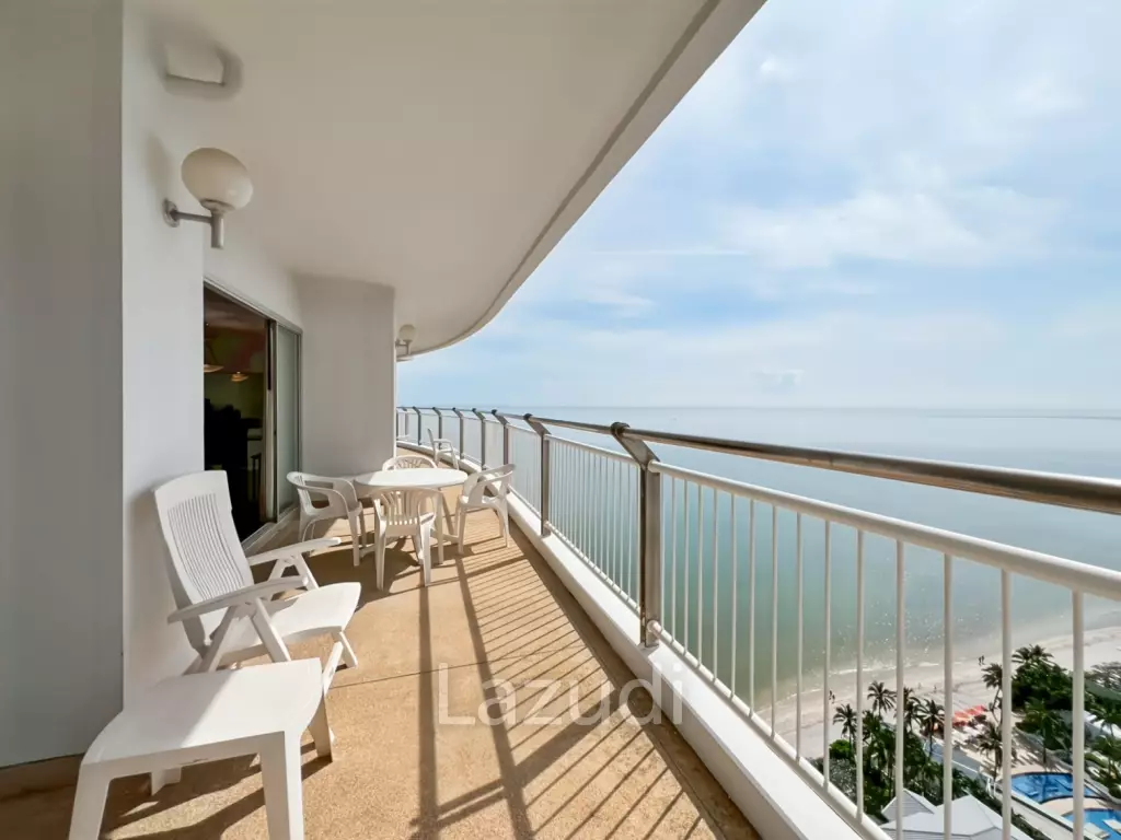 Baan Kinnon Hua Hin : The Ultra-Exclusive 18th Floor Beachfront 4 Bedroom Condo