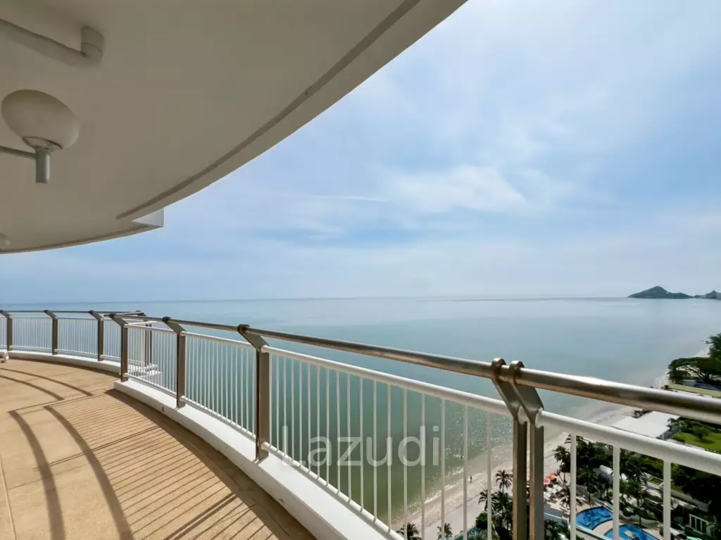 Baan Kinnon Hua Hin : The Ultra-Exclusive 18th Floor Beachfront 4 Bedroom Condo