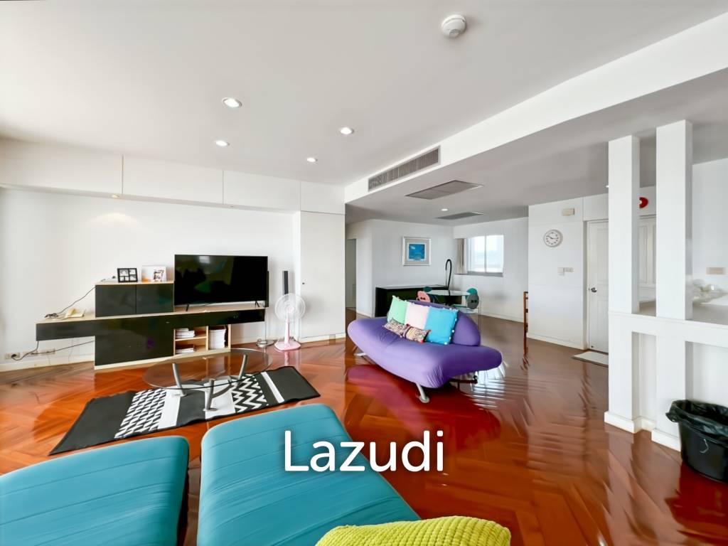 Baan Kinnon Hua Hin : The Ultra-Exclusive 18th Floor Beachfront 4 Bedroom Condo