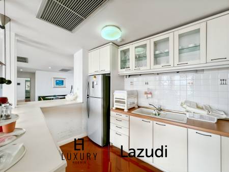 Baan Kinnon Hua Hin : The Ultra-Exclusive 18th Floor Beachfront 4 Bedroom Condo