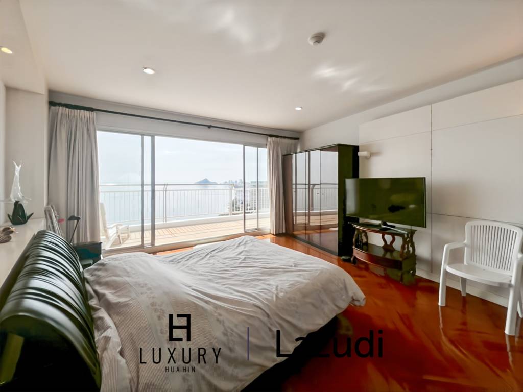 Baan Kinnon Hua Hin : The Ultra-Exclusive 18th Floor Beachfront 4 Bedroom Condo