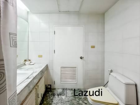 Baan Kinnon Hua Hin : The Ultra-Exclusive 18th Floor Beachfront 4 Bedroom Condo