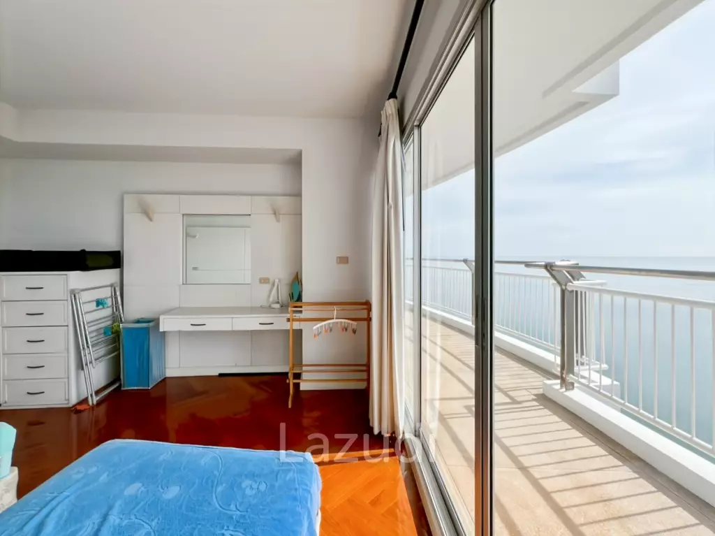 Baan Kinnon Hua Hin : The Ultra-Exclusive 18th Floor Beachfront 4 Bedroom Condo