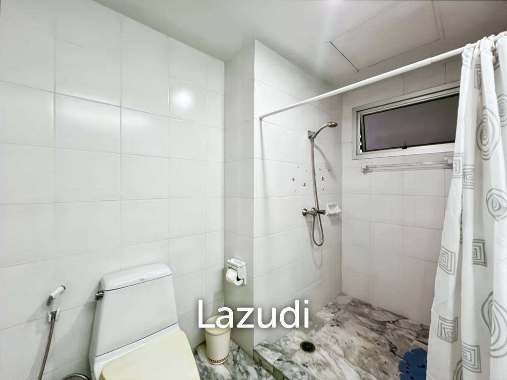 Baan Kinnon Hua Hin : The Ultra-Exclusive 18th Floor Beachfront 4 Bedroom Condo